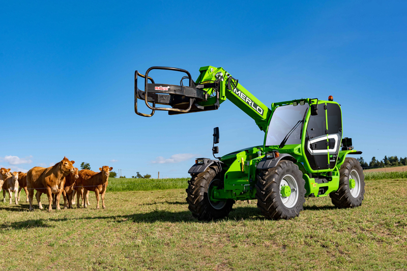 Tractor telescópico MERLO MF34.7 Espina