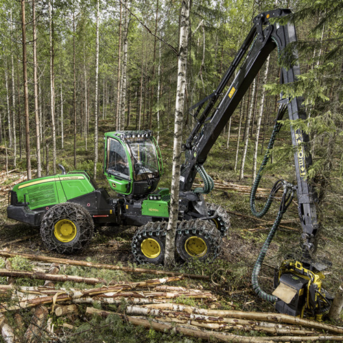 1.1a Procesadora forestal JOHN DEERE 1070G